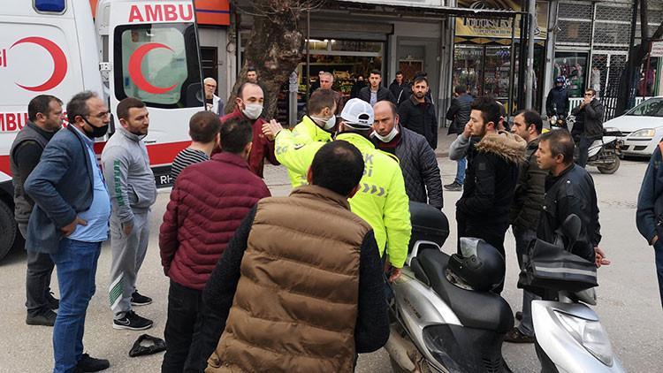 Yaralıya müdahale ettiler, 'sosyal mesafe' gözetmediler