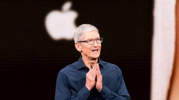 Apple sağlık personeli için yüz maskesi üretmeye başladı
