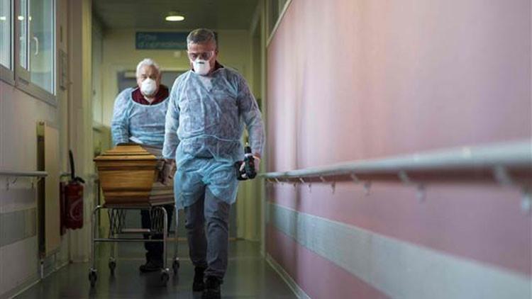 İtalya'da Kovid-19'dan ölenlerin sayısı 16 bin 523'e yükseldi