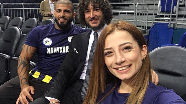 Selin Şahin'den "Evde kal" çağrısı
