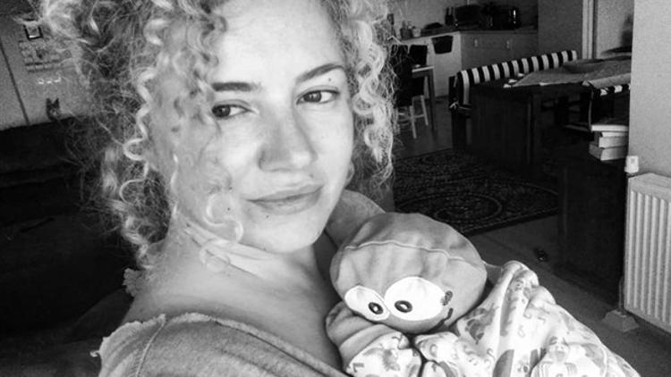 Oyuncu Pınar Aydın'dan güzel haber geldi: Hoş geldin bebeğim
