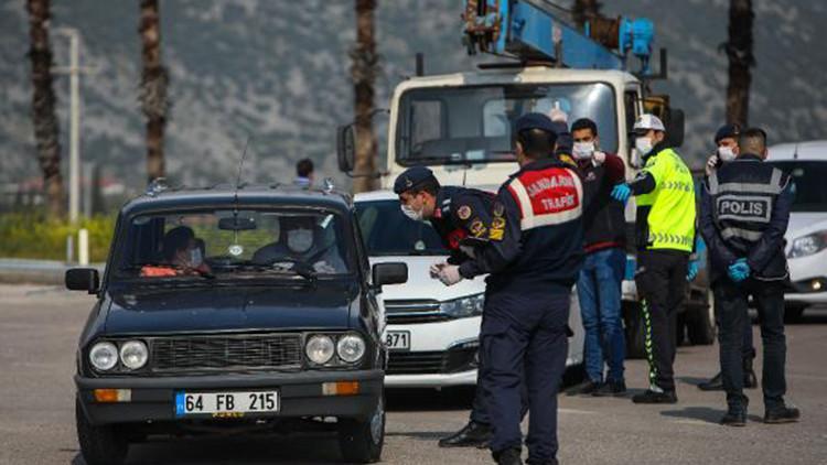 Antalya'da 197 kişiye 196 bin TL korona yasağı cezası