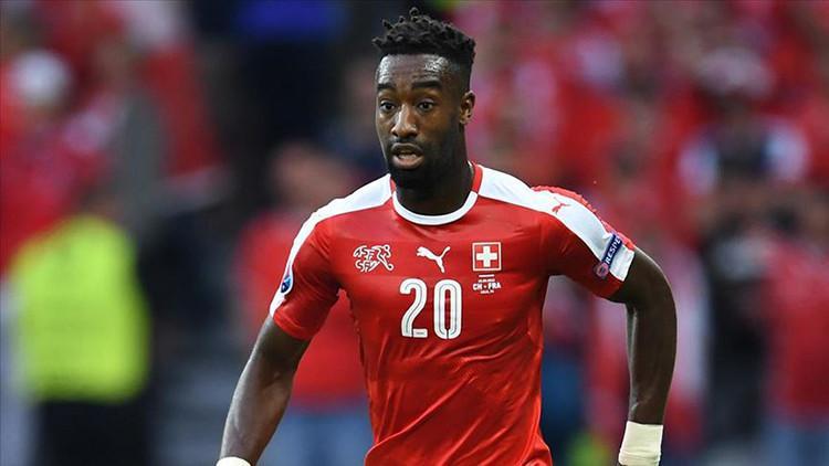 Djourou, maaşını indirmediği için sözleşmesini fesheden Sion'u mahkemeye verdi