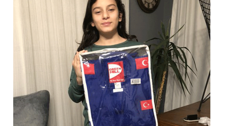 Judo Federasyonu Şeyda'ya judo kıyafeti hediye etti