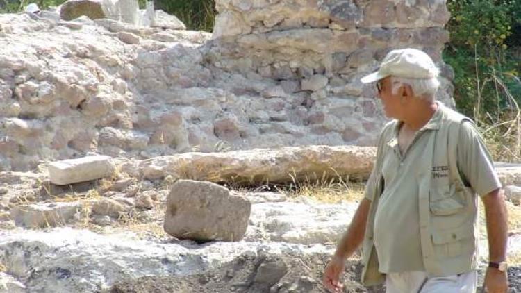 Heykel baba Coşkun Özgünel