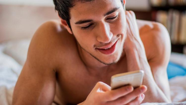 Cinsel içerikli dijital paylaşım: Sexting