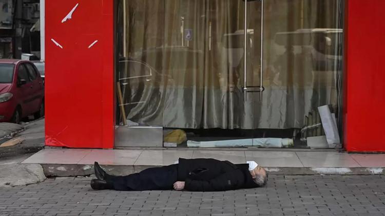 Çin’in Vuhan kentindeki Kovid-19 ölü sayısına 1290 kişi daha eklendi