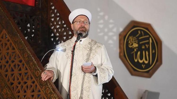 Diyanet İşleri Başkanı Erbaş: Virüslerin sebebinin kirlilik olduğu ispatlanmıştır