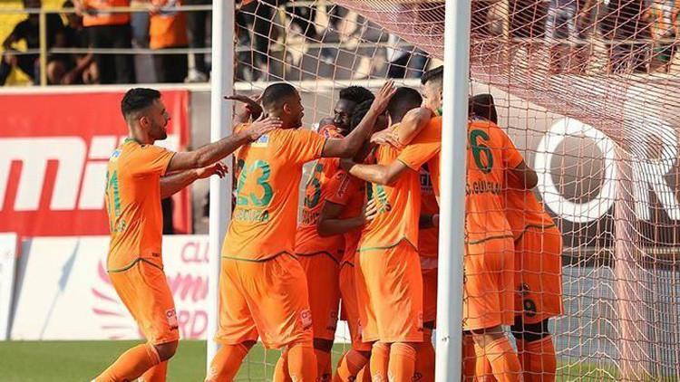 Alanyaspor'da 10 futbolcunun sözleşmesi bitiyor