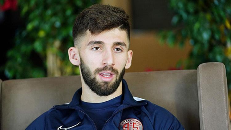 Doğukan Sinik: “Emre Belözoğlu ile aynı takımda oynamak isterim”