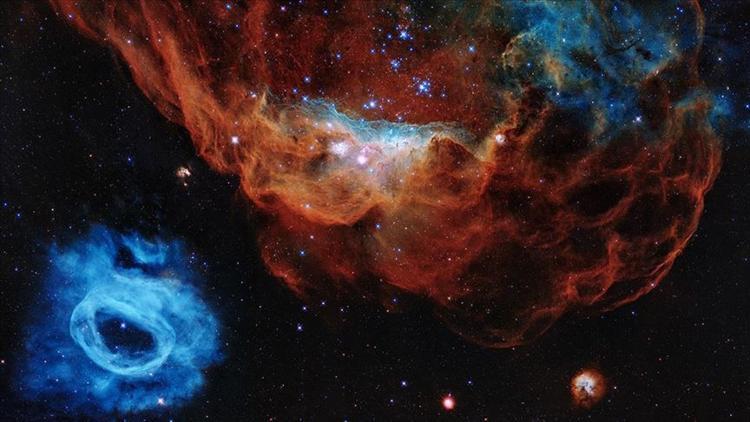 Hubble Uzay Teleskobu 30. yılını kozmosun yeni bir görüntüsüyle kutladı
