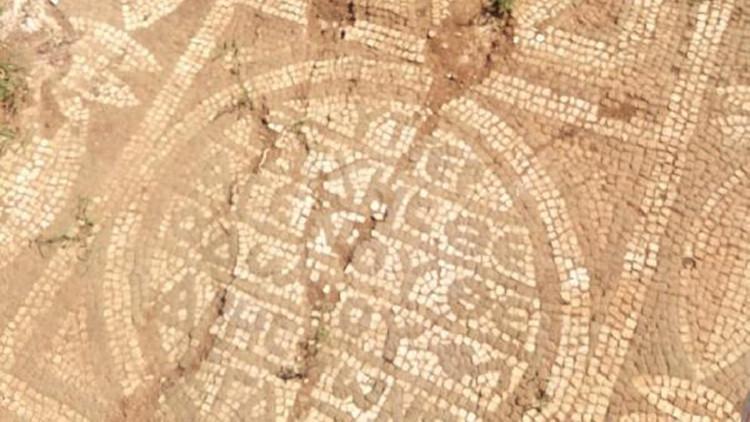 Tarihi mozaiği 100 milyon TL’ye satmak isteyen 5 şüpheliye gözaltı
