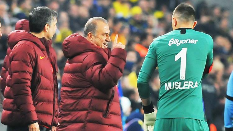 Muslera Galatasaray'a Facundo Pellistri'yi önerdi!
