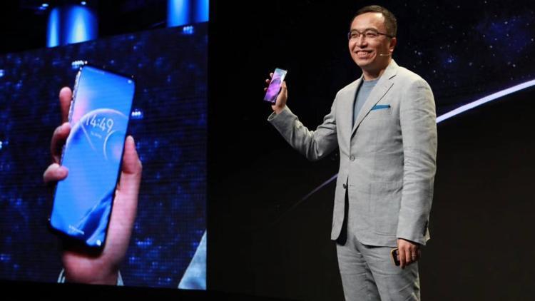 Honor, yeni akıllı cihazlarını 18 Mayıs'ta duyuracak