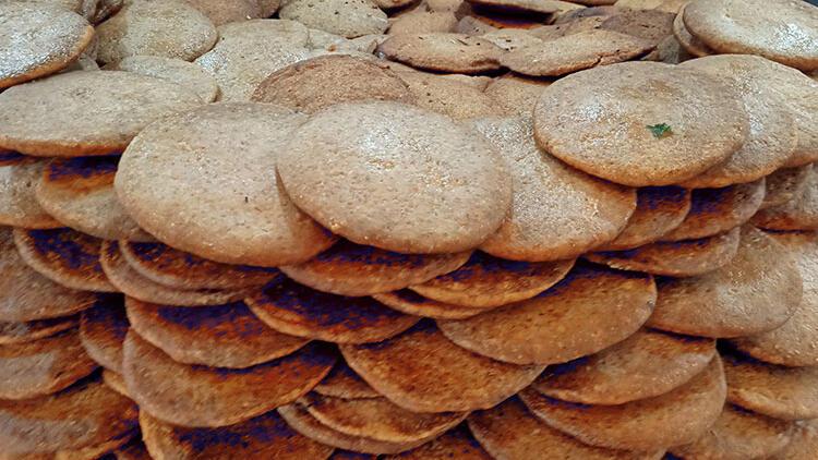 Bulgur Ekmegi Nasil Yapilir Evde Bulgur Ekmegi Yapimi Icin Kolay Tarifi