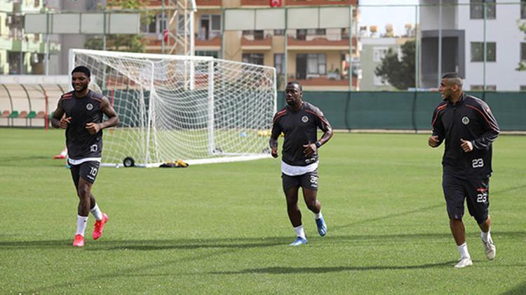 Alanyaspor sabah antrenmanını tamamladı