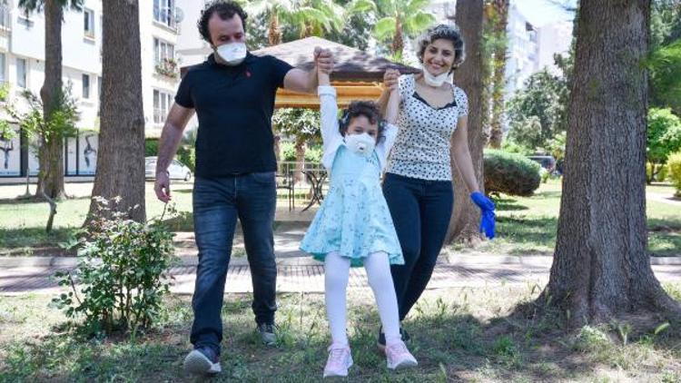 Günler sonra dışarı çıkan Öykü Arin: 'En mutlu günüm'