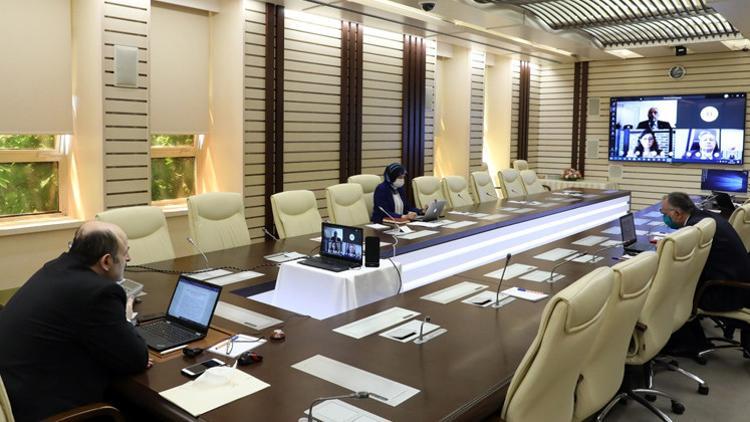 YÖK Başkanı Saraç, vakıf üniversiteleri rektörleriyle toplantı yaptı