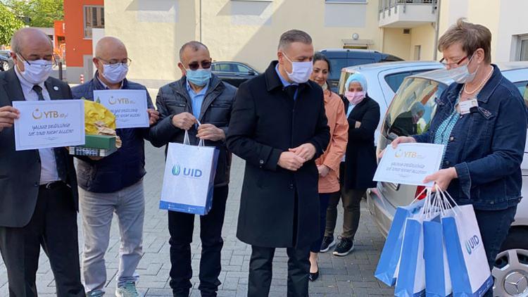 UID’den huzurevine maske