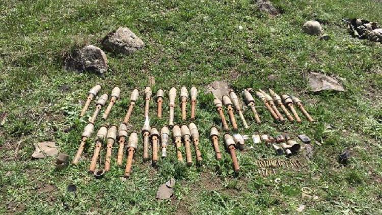 Van'da roketatar mühimmatı ele geçirildi