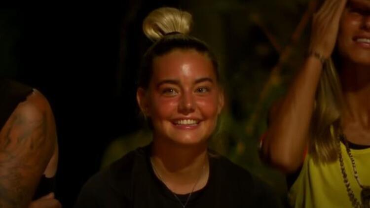 Survivor Aycan kimdir, kaç yaşında, nereli?? Survivor Aycan Yanaç hangi takımda oynadı?