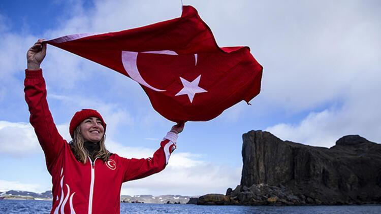 İrem Yaman ve Şahika Ercümen'den 19 Mayıs mesajı!