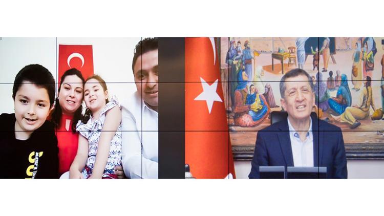 Kars’ta Ziya Öğretmen ile eğitim buluşmaları