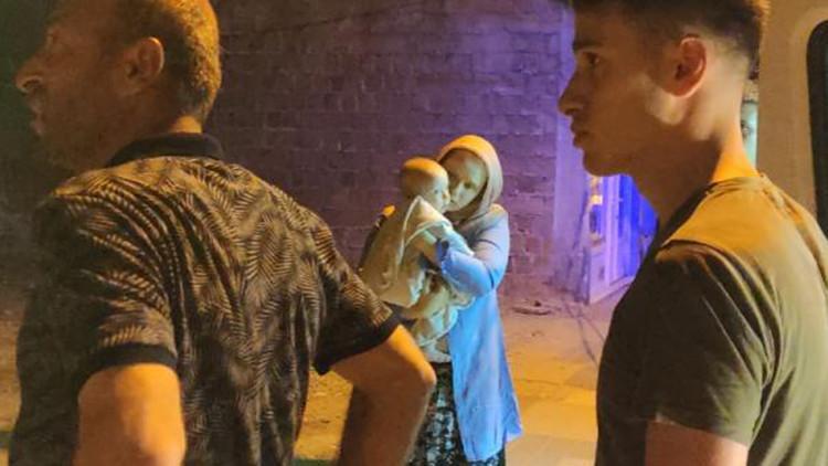 Sahur vaktinde çıkan yangında 3 kişi dumandan etkilendi