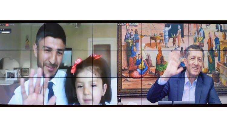 'Ziya Öğretmen İle Eğitim Buluşmaları' Ardahan’da