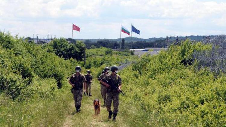 Yunanistan ve Bulgaristan sınırındaki 'Hudut Kartalları' bayramda görev başında