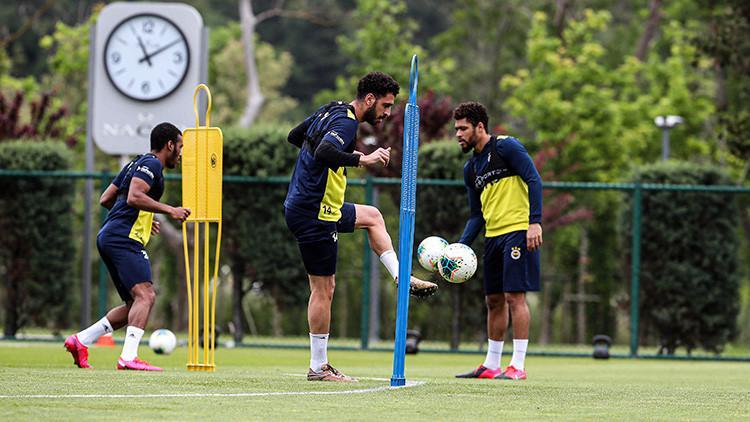 Fenerbahçe'de çalışmalar sürüyor