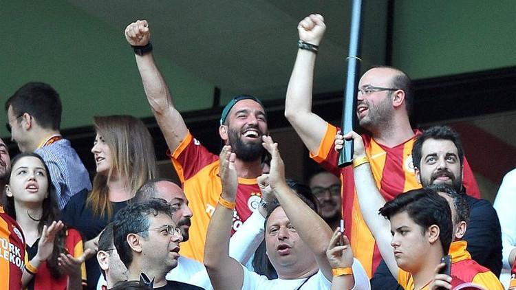 Son Dakika | Galatasaray'da Arda Turan sesleri! Falcao...