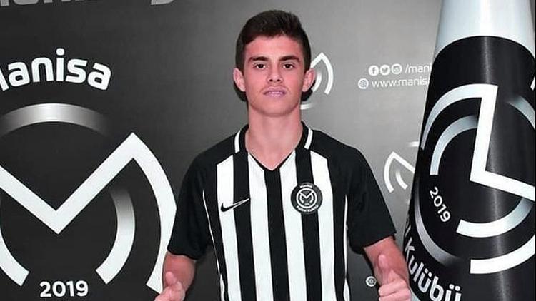 Fenerbahçe'de bir transfer daha; Yiğit Kerem