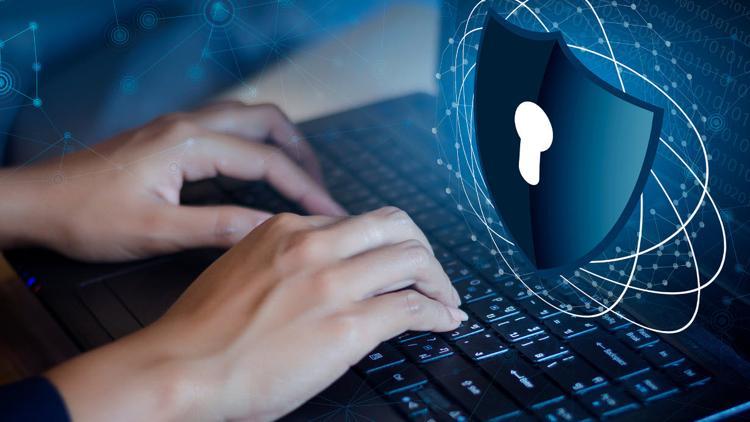'İnternet siteleri kişisel veriyi korumakla yükümlü'