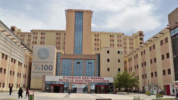 Diyarbakır'da işçilerde koronavirüsün tespit edildiği fabrika kapatıldı