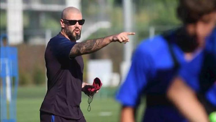 Victor Valdes, İspanya 4. Lig ekibi Unio Atletica d'Horta'nın teknik direktörü oldu