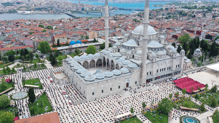 Son dakika haberler: 74 gün sonra ilk cuma namazı
