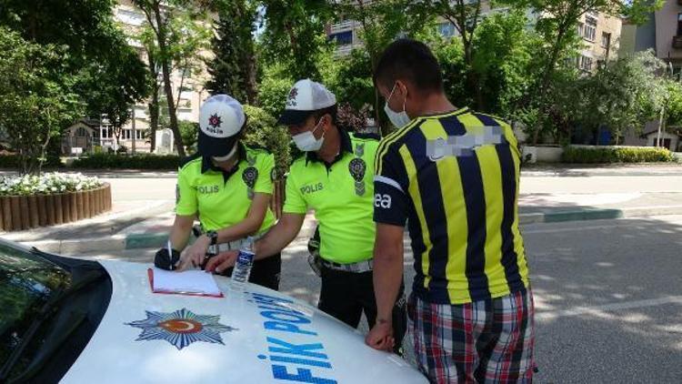 Kısıtlamada sokağa çıktı, ceza yüzünden kaçtığı polise 'Günleri karıştırdım' dedi