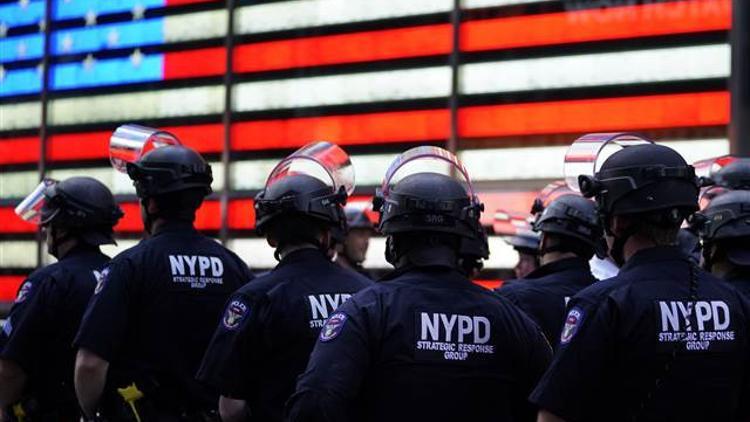 New York'ta sokağa çıkma yasağı ilan edildi