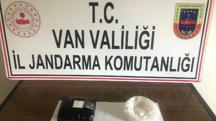 Otobüs yolcusu, 1,5 kilo metamfetaminle yakalandı