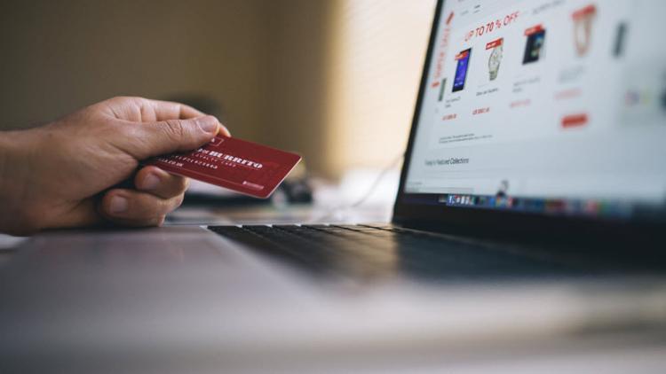 E-ticaret’e ilgi büyüyor, güvenlik açıkları artıyor