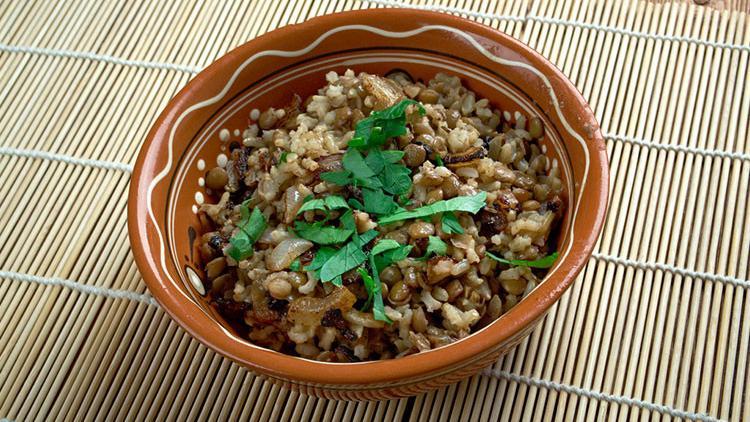 Müceddere pilavı tarifi