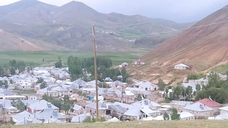 Çaldıran'da bir mahalle karantinaya alındı