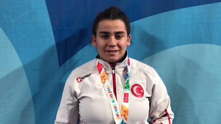 Dilara Narin'in 2018 Gençlik Olimpiyatları'ndaki madalyası "altın" oldu