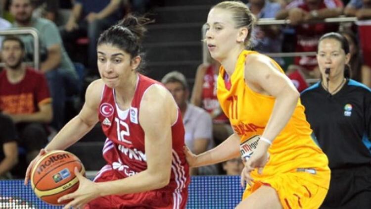 İzmit Belediyespor, Elif Emirtekin'i transfer etti