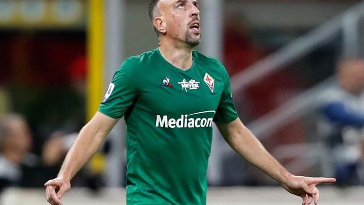 Fiorentina'da futbolcu maaşlarında indirim yapılacak