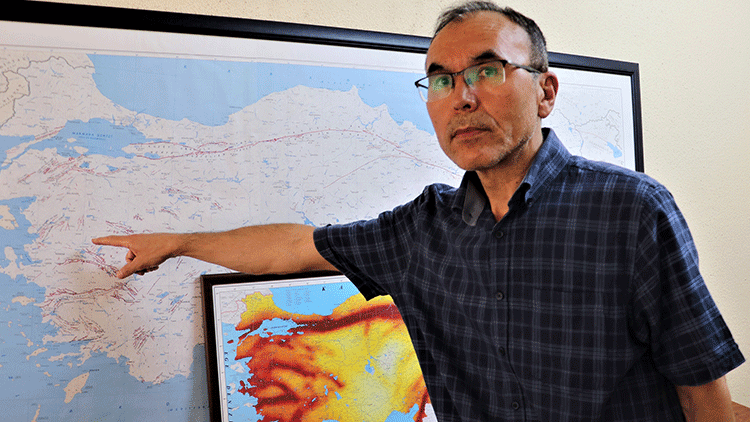 Son dakika haberi... Doç. Dr. Bülent Özmen'den deprem uyarısı: Bunlar saatli bomba gibi...