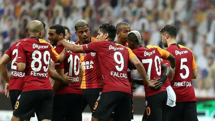 Galatasaray, lider Medipol Başakşehir'in konuğu oluyor
