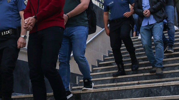 DEAŞ operasyonunda yakalanan 8 kişi sınırdışı edilecek