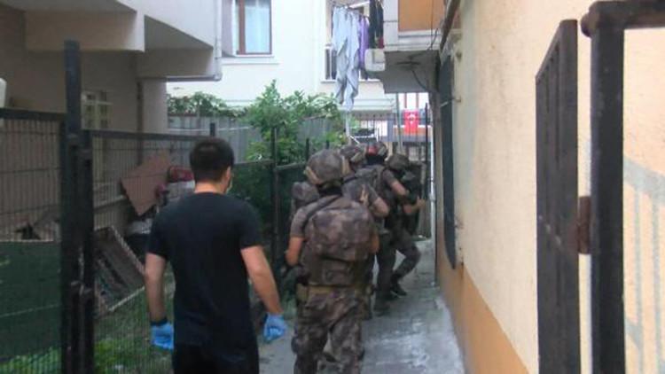 İstanbul'da uyuşturucu satıcılarına operasyon: çok sayıda şüpheli gözaltında